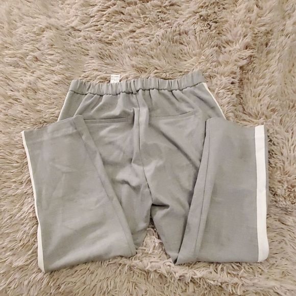 Super chic gray Zara ankle pants with white stripe - Picture 5 of 8